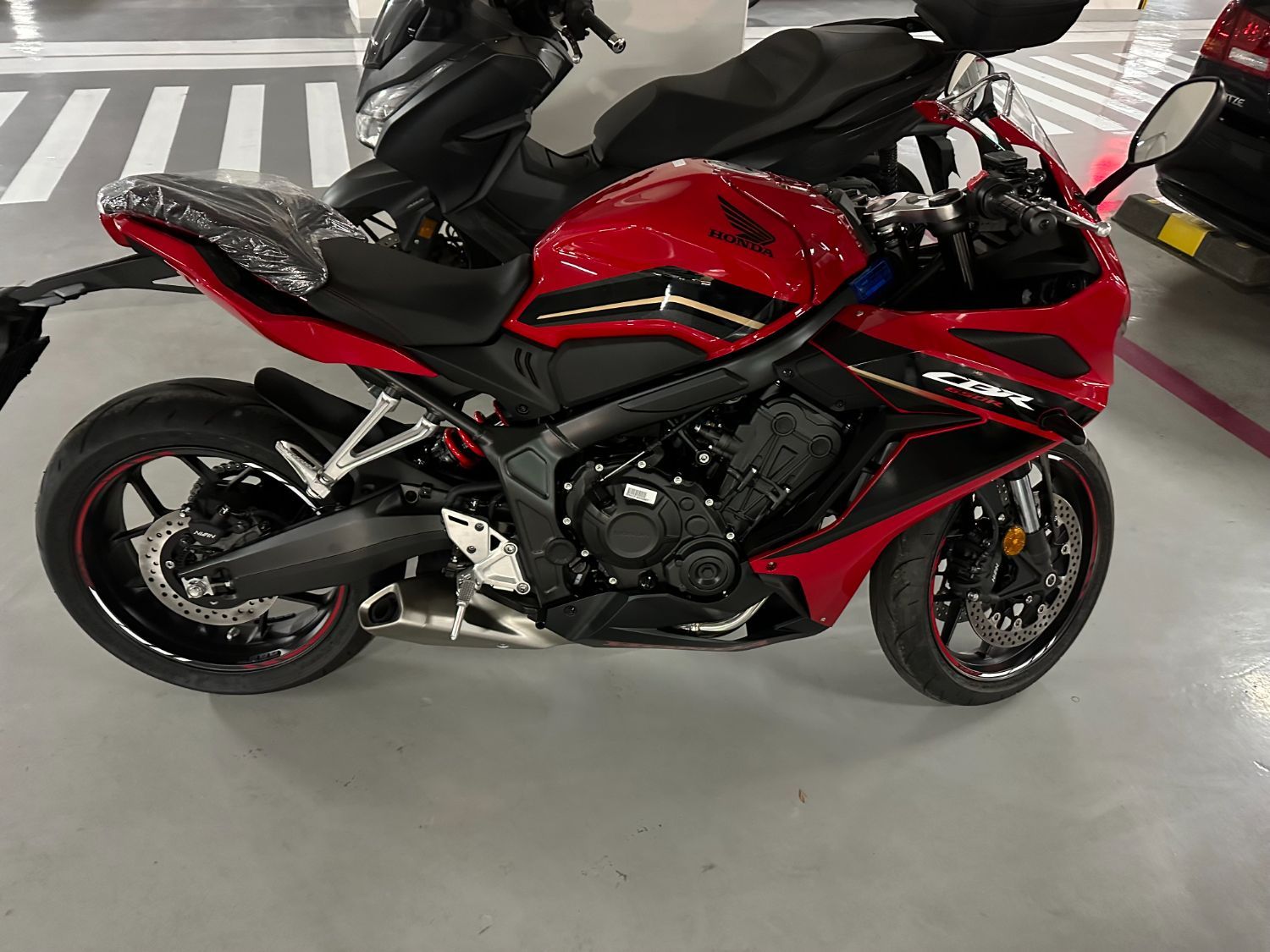 혼다 CBR 650 R 2023 레드 사진 1