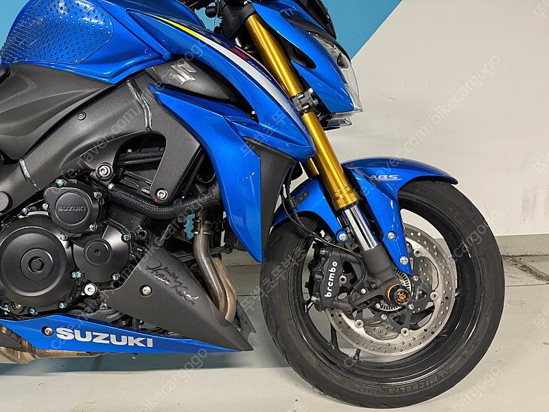 스즈키 GSX S 1000 more
