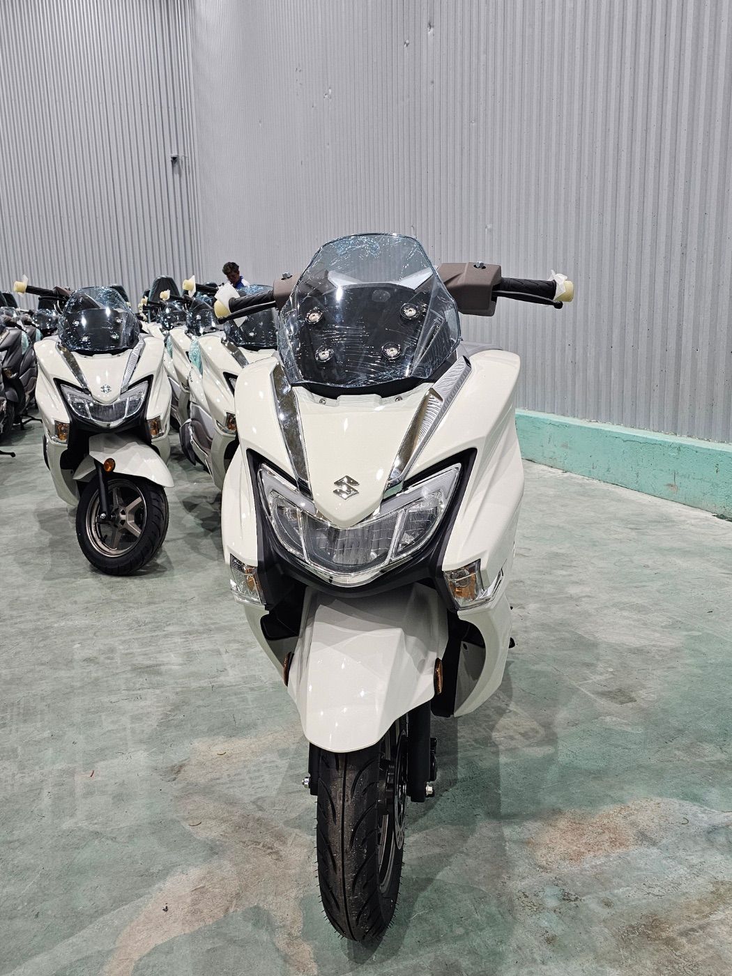 스즈키 버그만 125 thumb 2