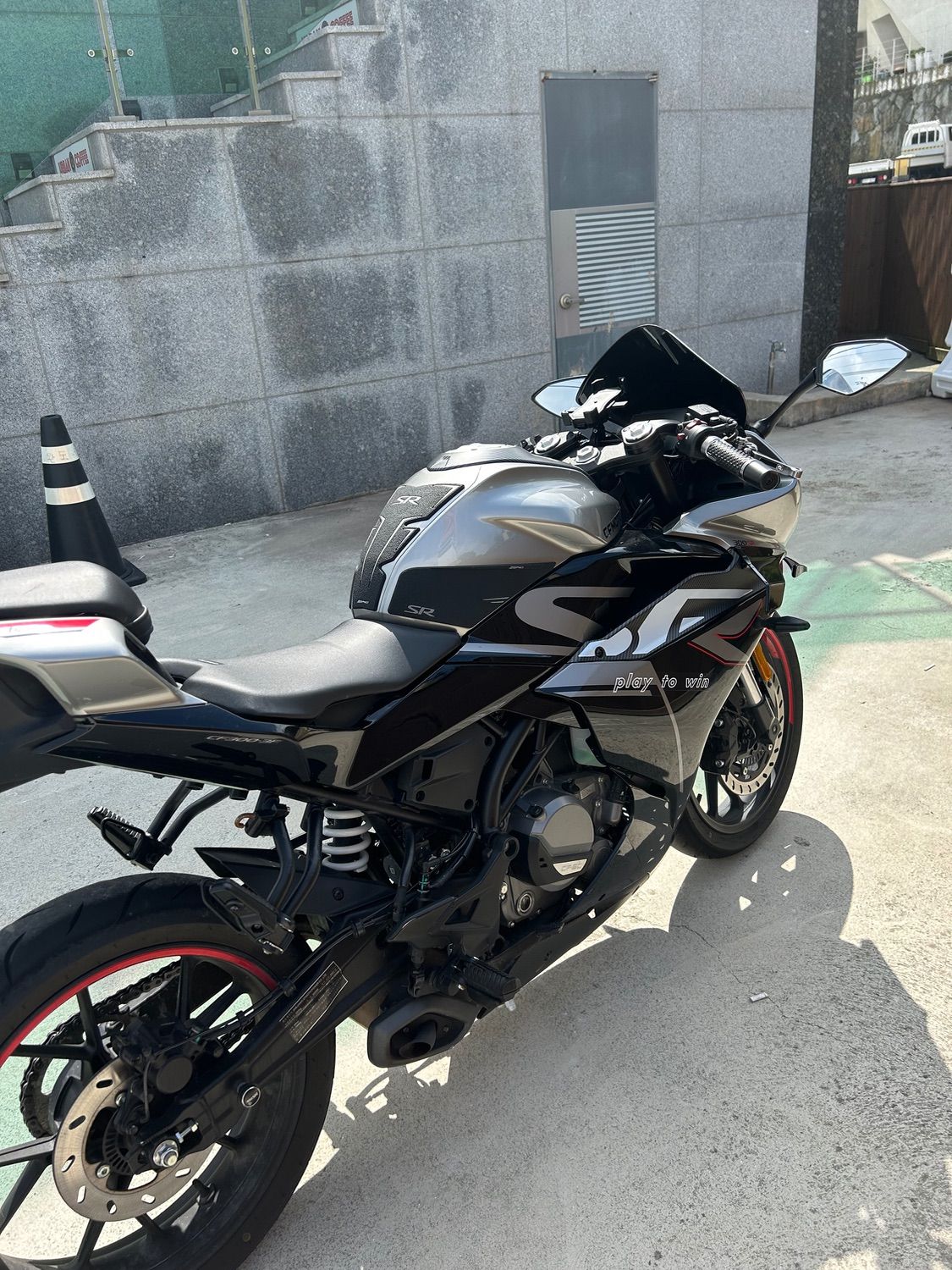 CF모토 300 SR thumb 2