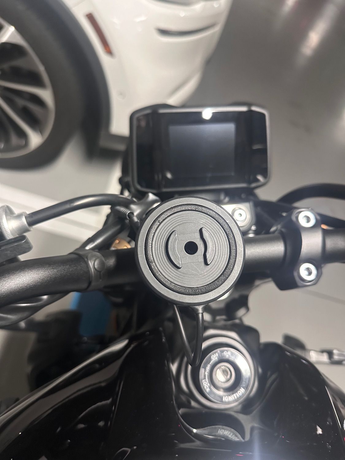 야마하 XSR 900 2023 블랙 사진 6