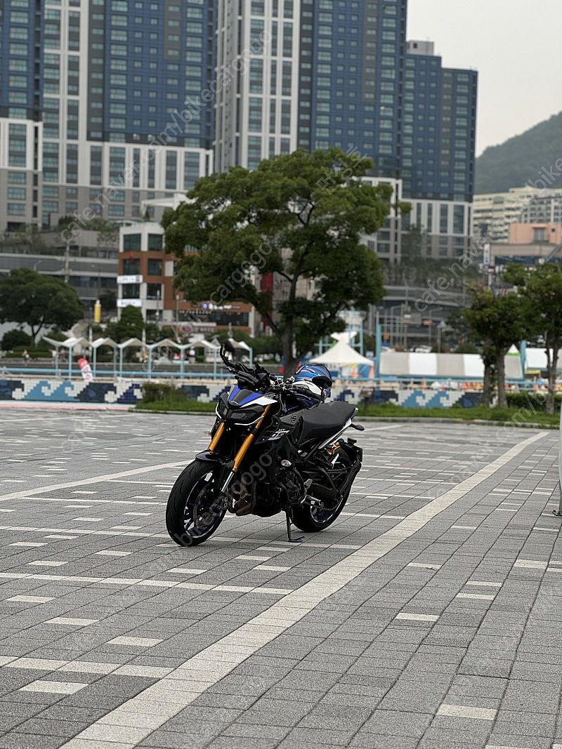 야마하 MT 09 more