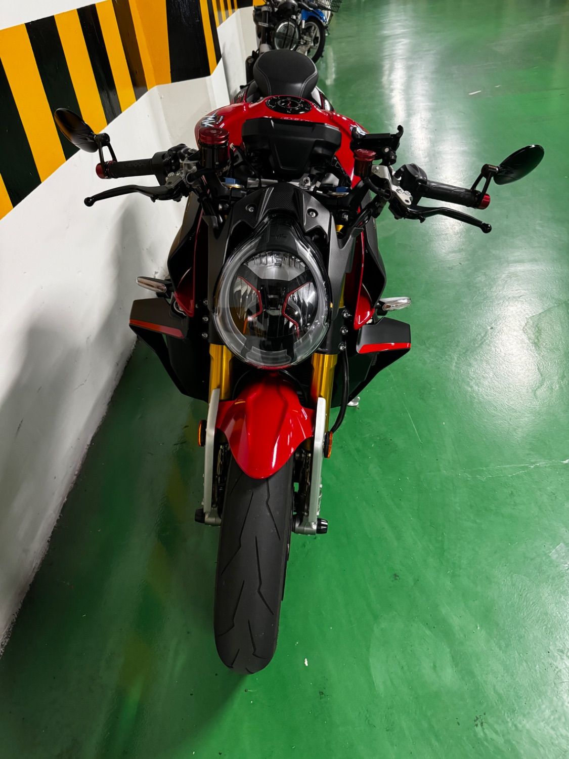 MV아구스타 브루탈레 1000 RR 2020 레드 사진 1
