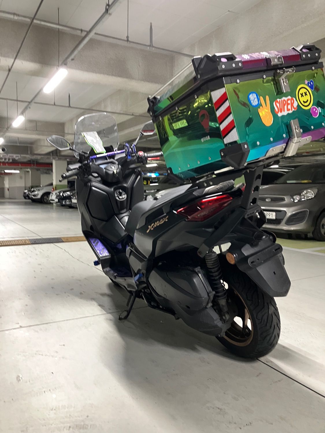 야마하 XMAX 300 ABS thumb 2