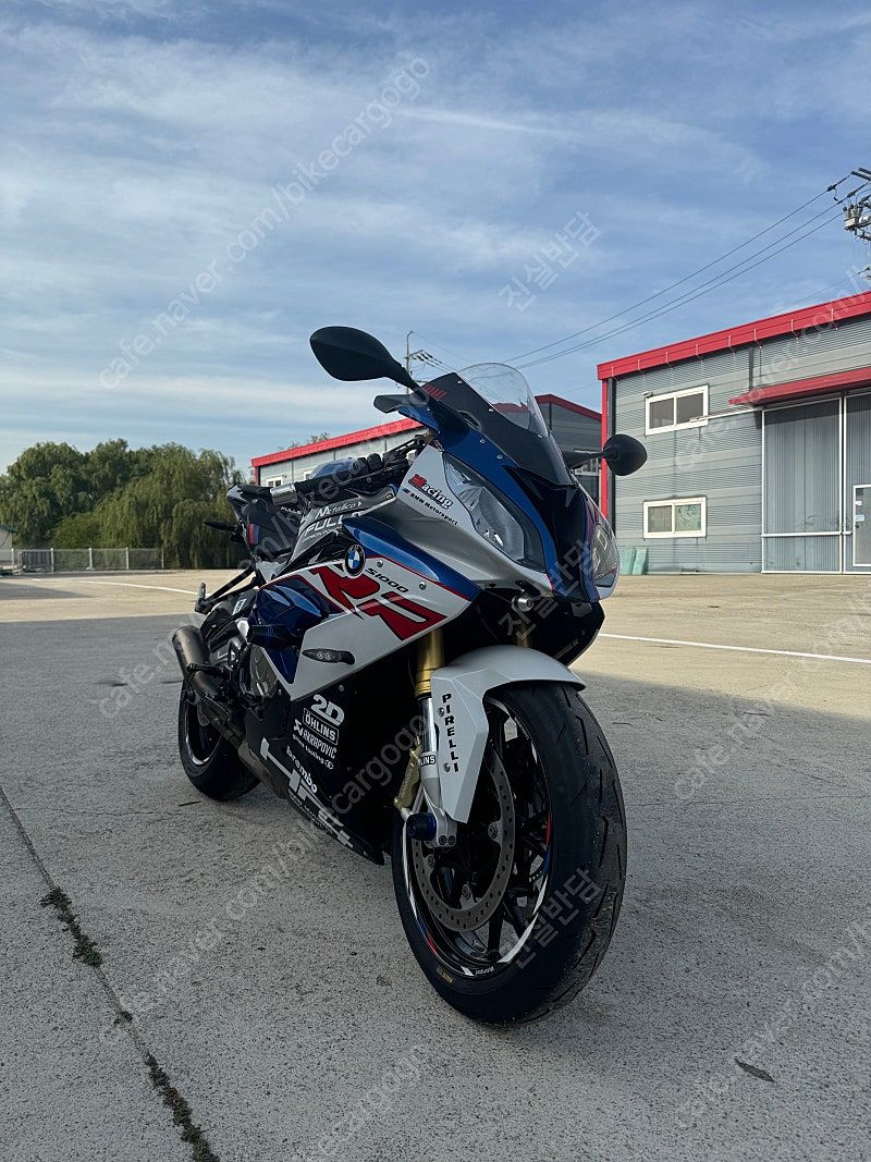 BMW S 1000 RR more