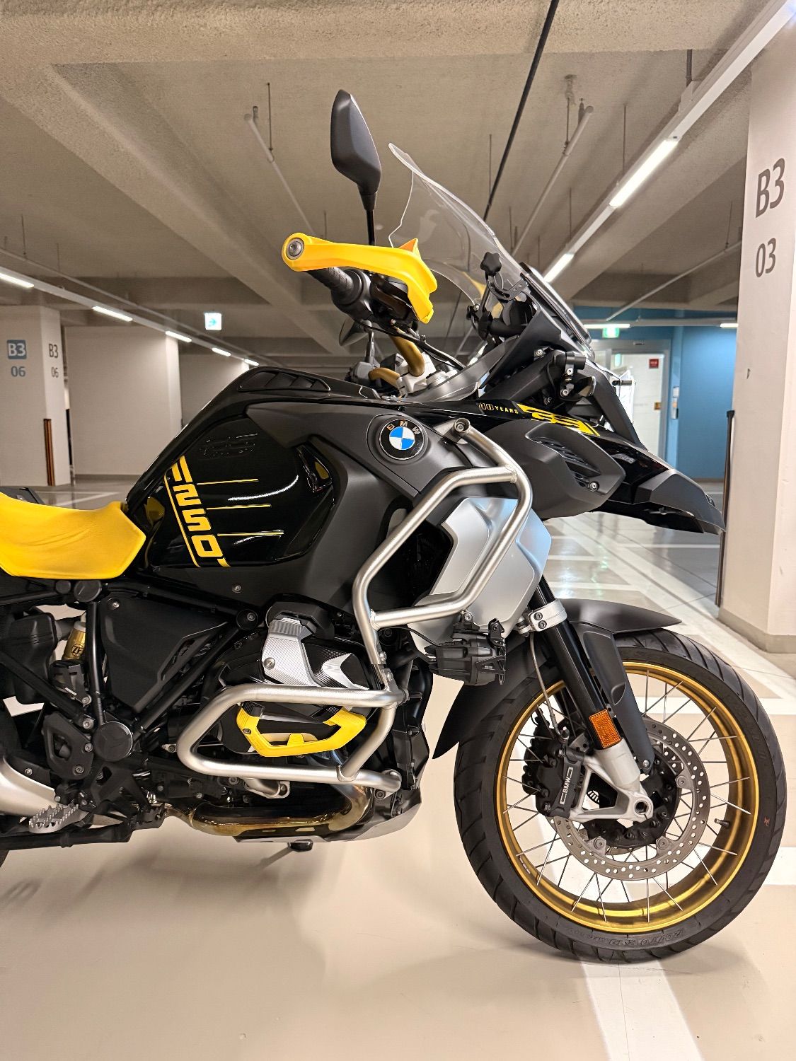 BMW R 1250 GS 40th 2021 블랙 사진 4