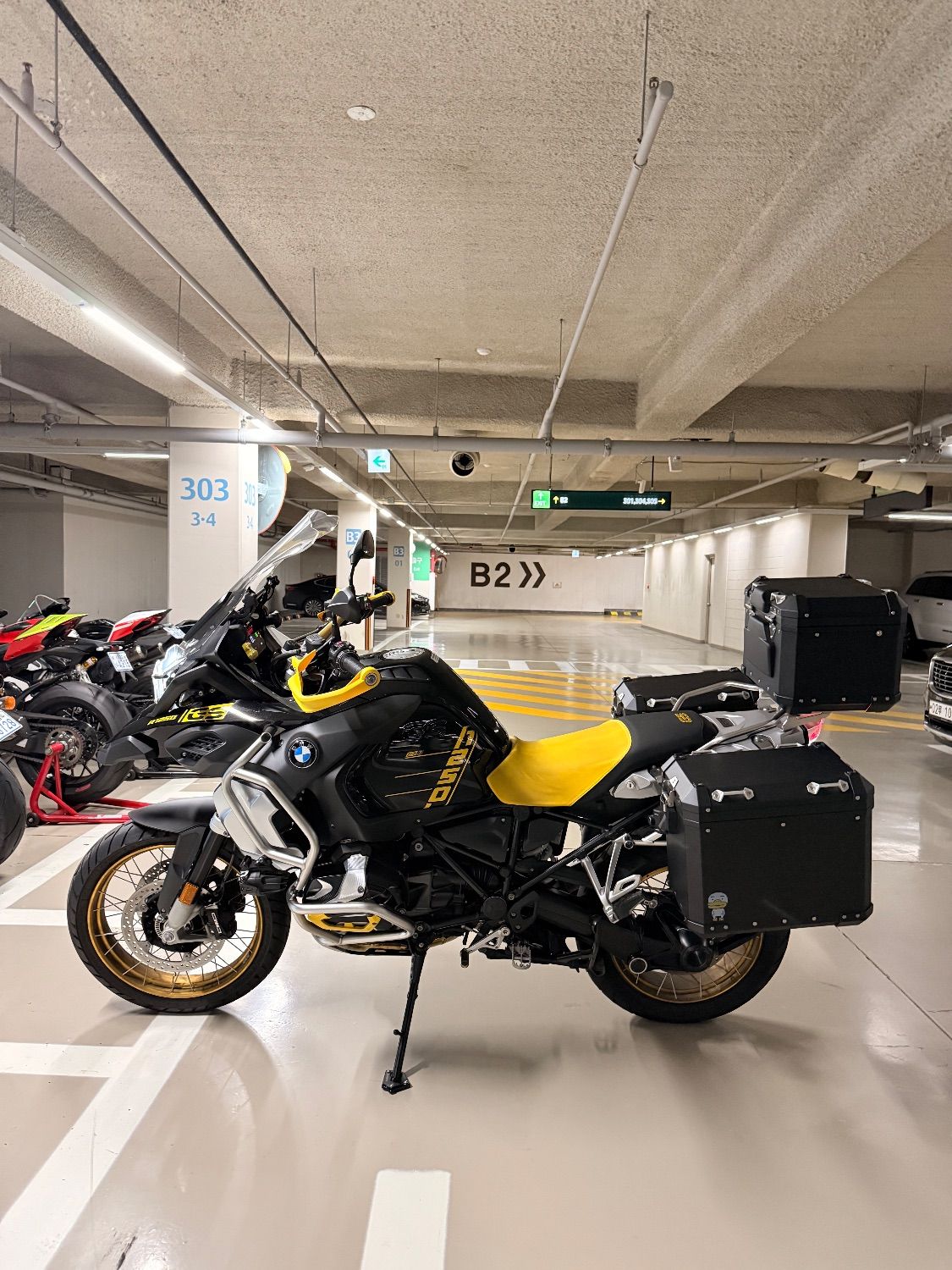 BMW R 1250 GS 40th 2021 블랙 사진 2