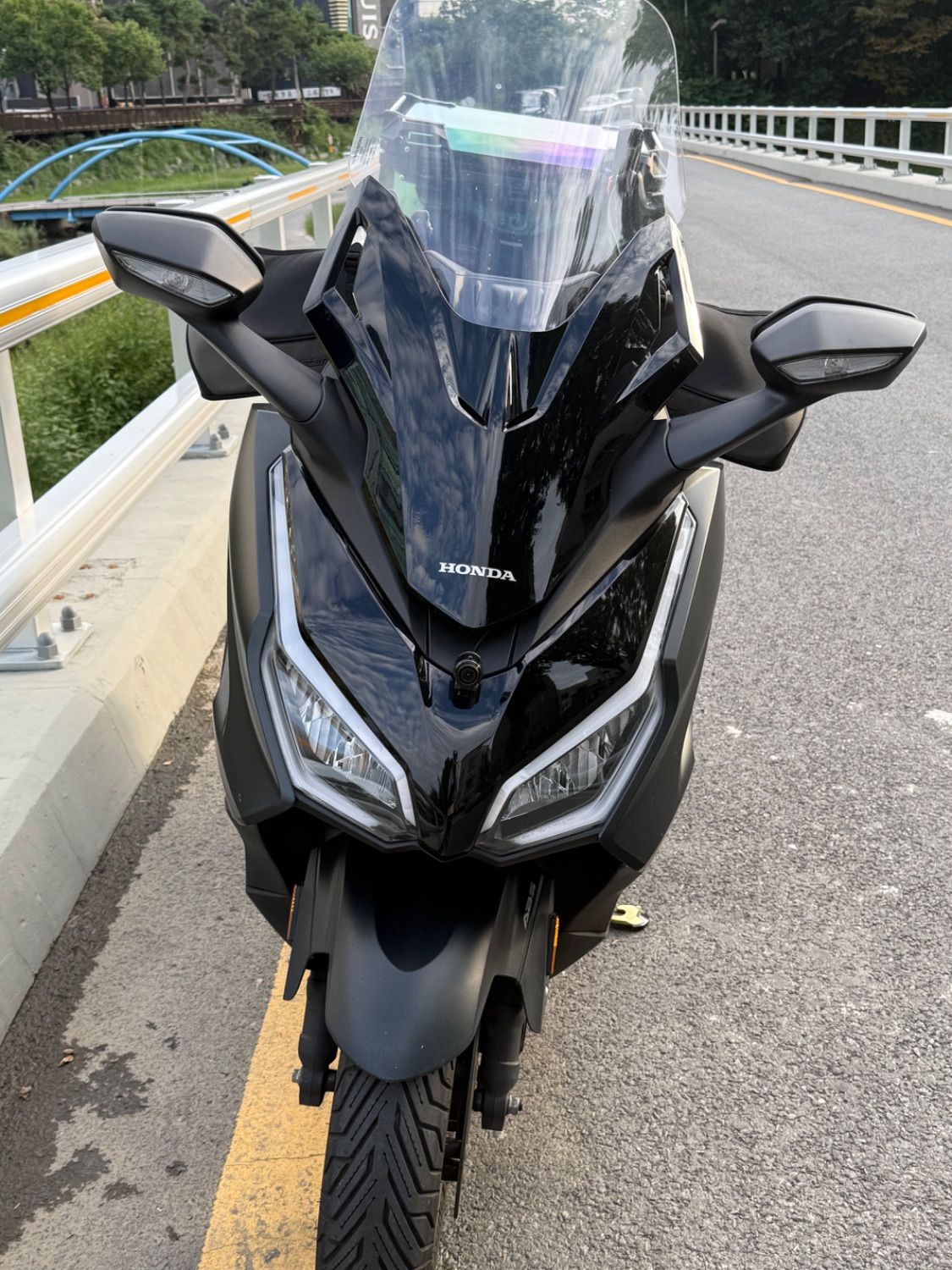 혼다 포르자 350 main