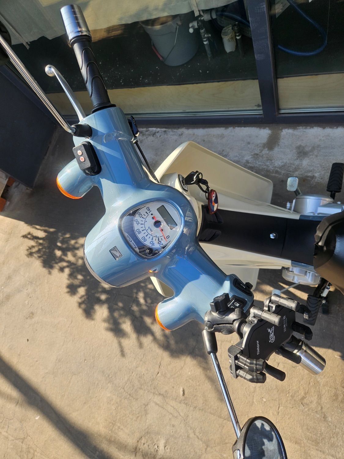 혼다 슈퍼 커브 110 more