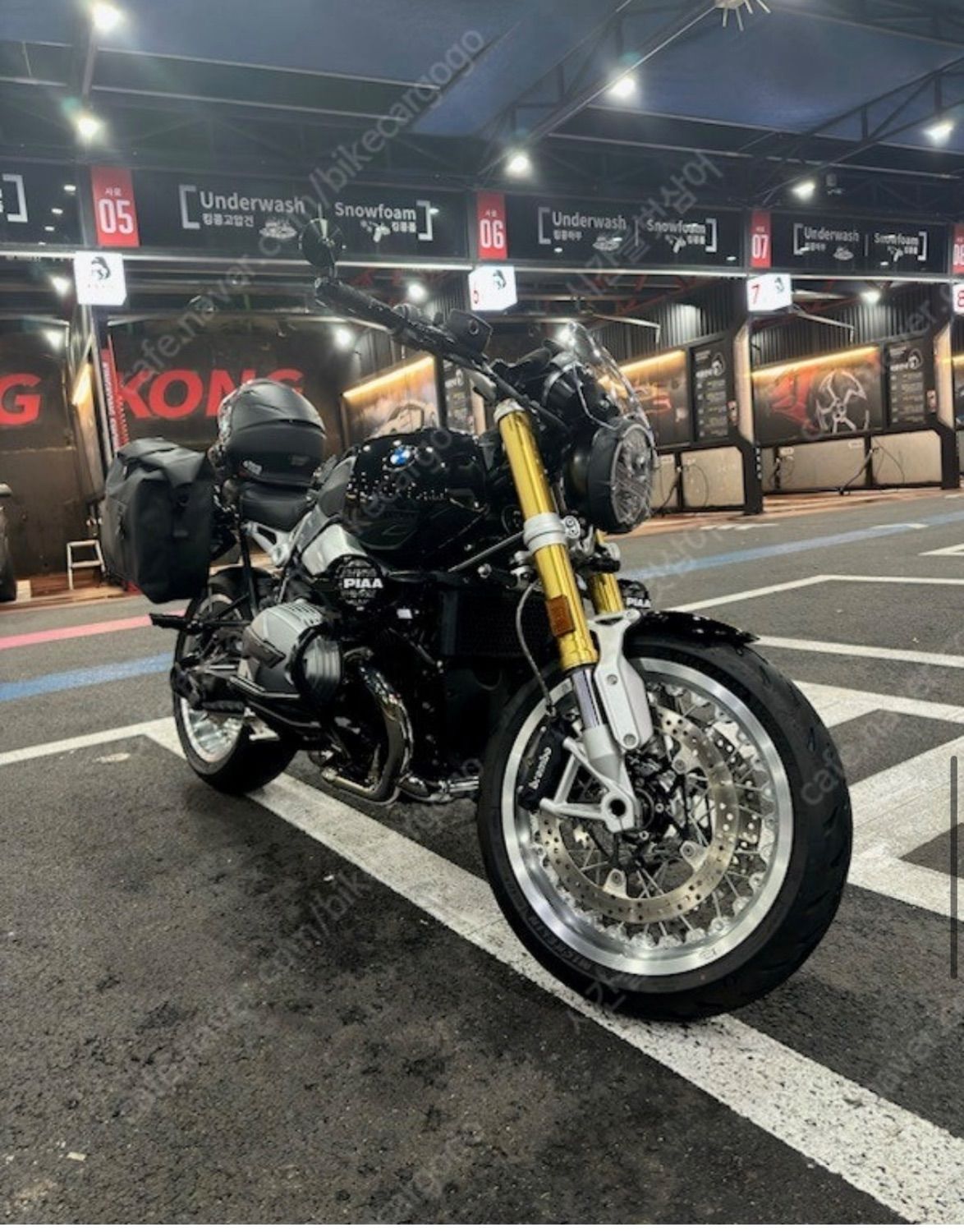 BMW R nine T 2023 블랙 사진 2