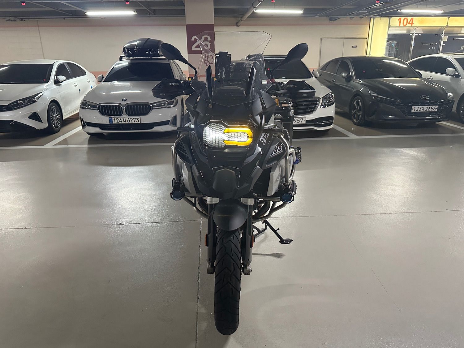 BMW R 1250 GS 어드벤처 main