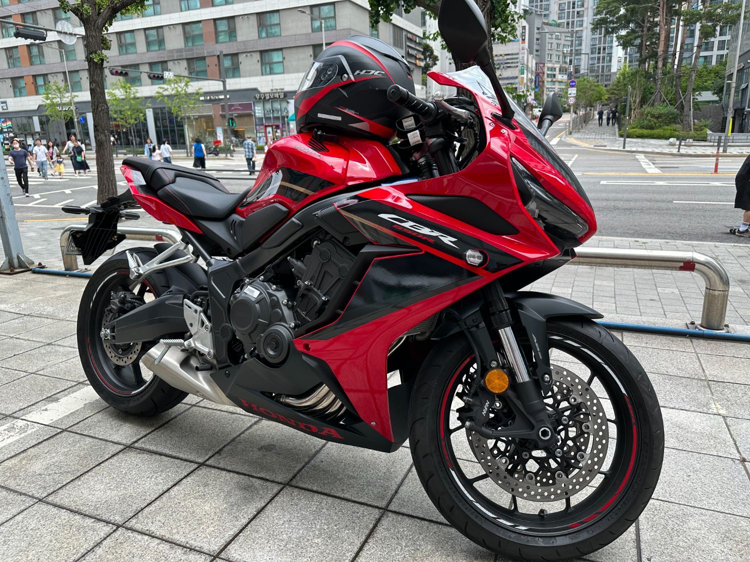 혼다 CBR 650 R 2023 레드 사진 5