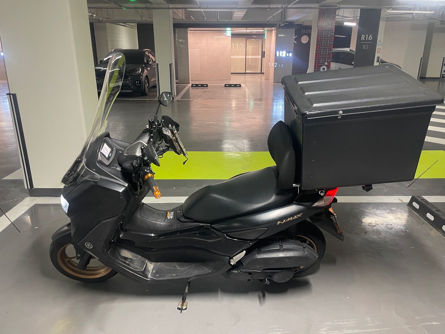 야마하 NMAX 125 more