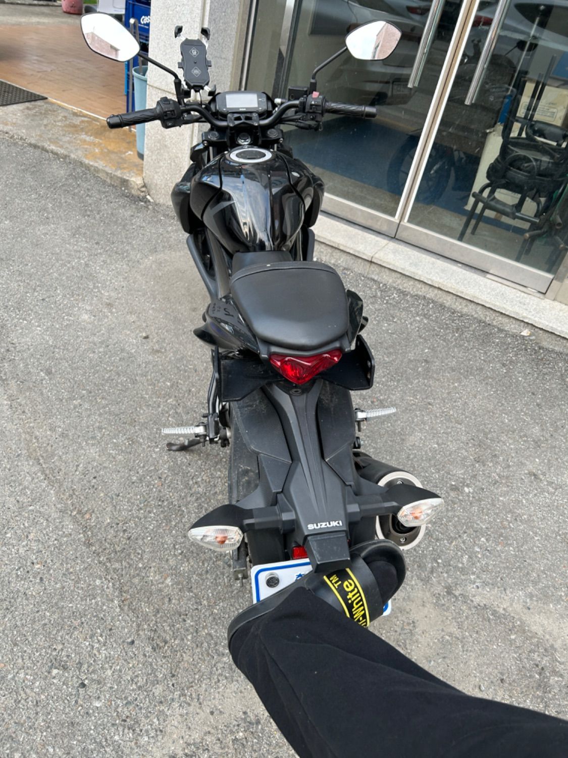 스즈키 GSX S 125 more