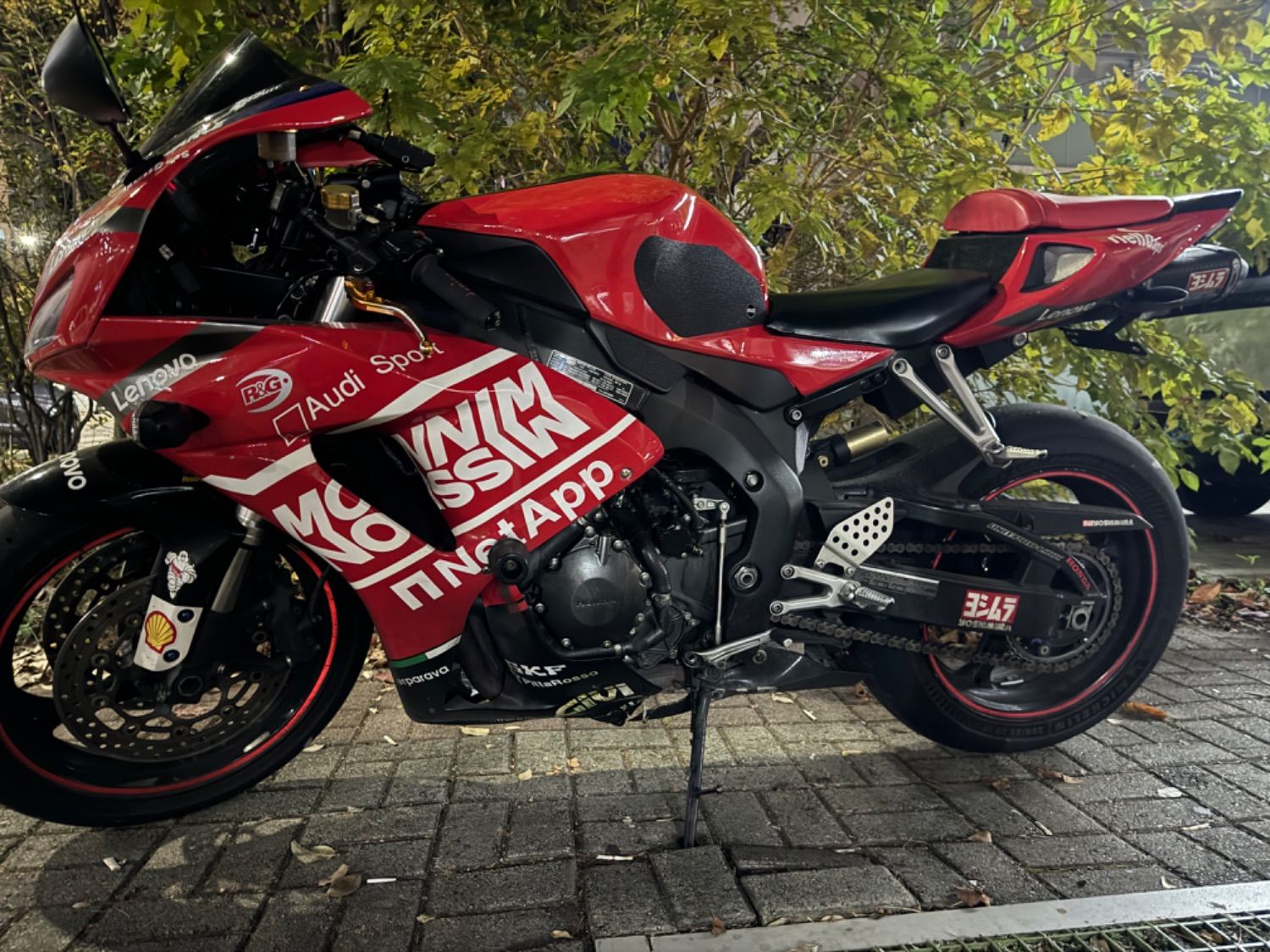 혼다 CBR 1000 RR more