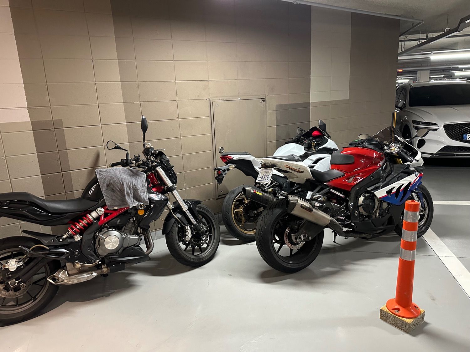 BMW S 1000 RR 2011 버건디 사진 2