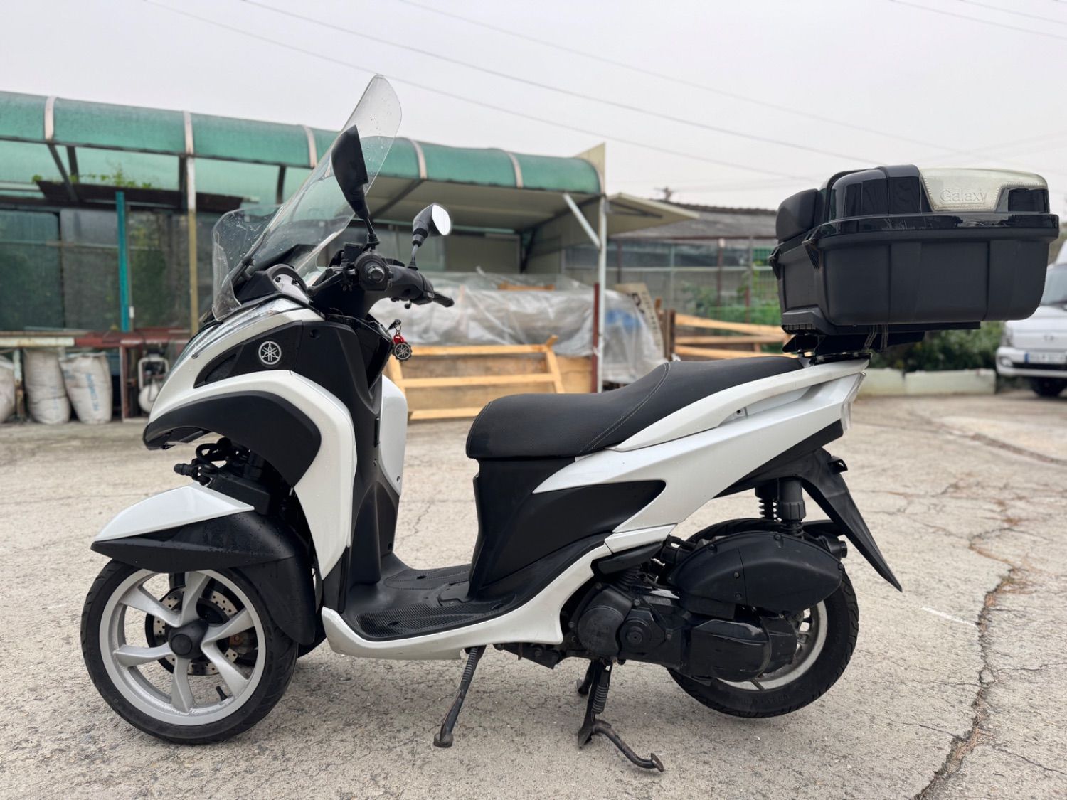 야마하 트리시티 125 more