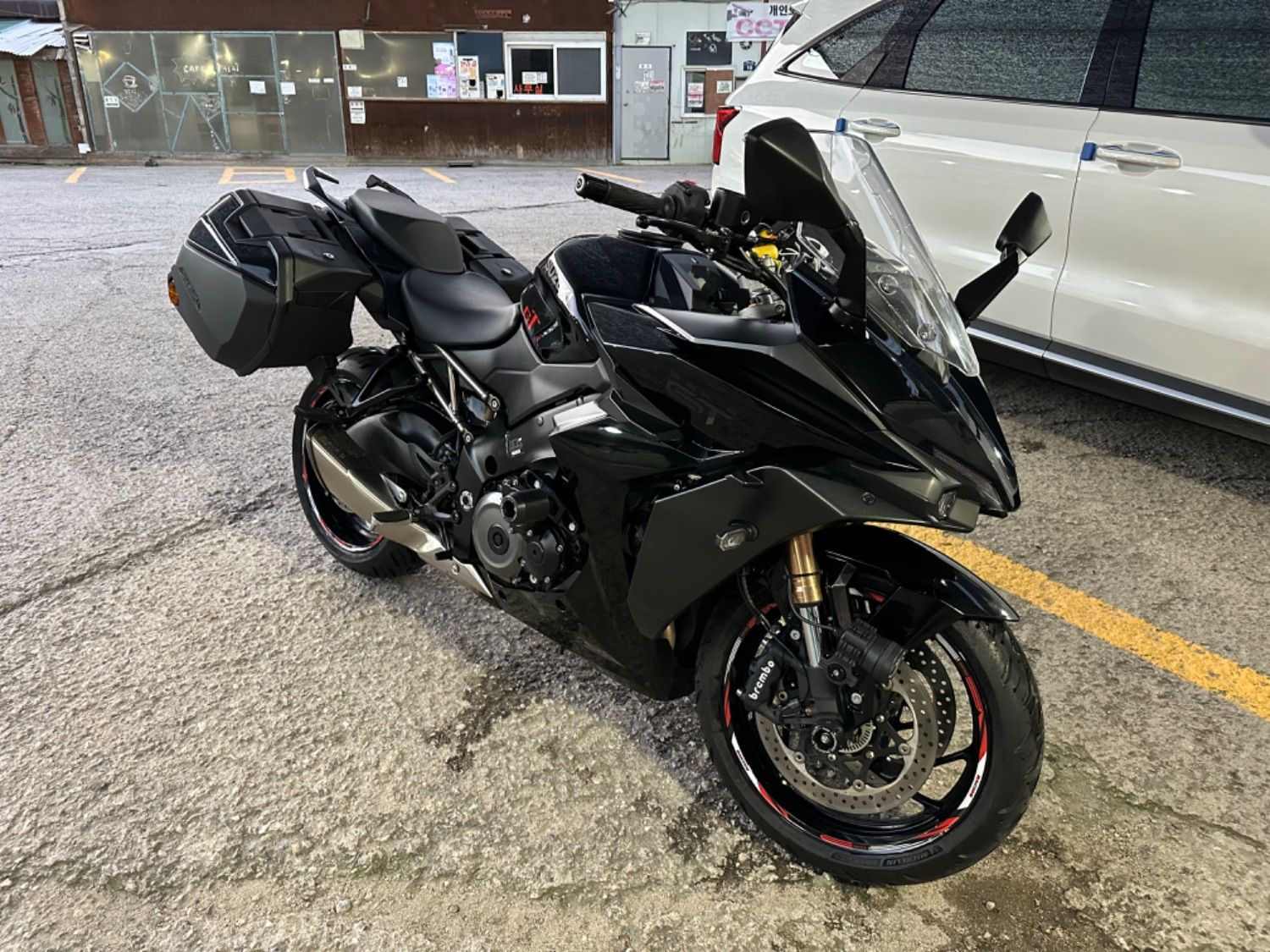 스즈키 GSX R 1000 R 블랙 에디션 main