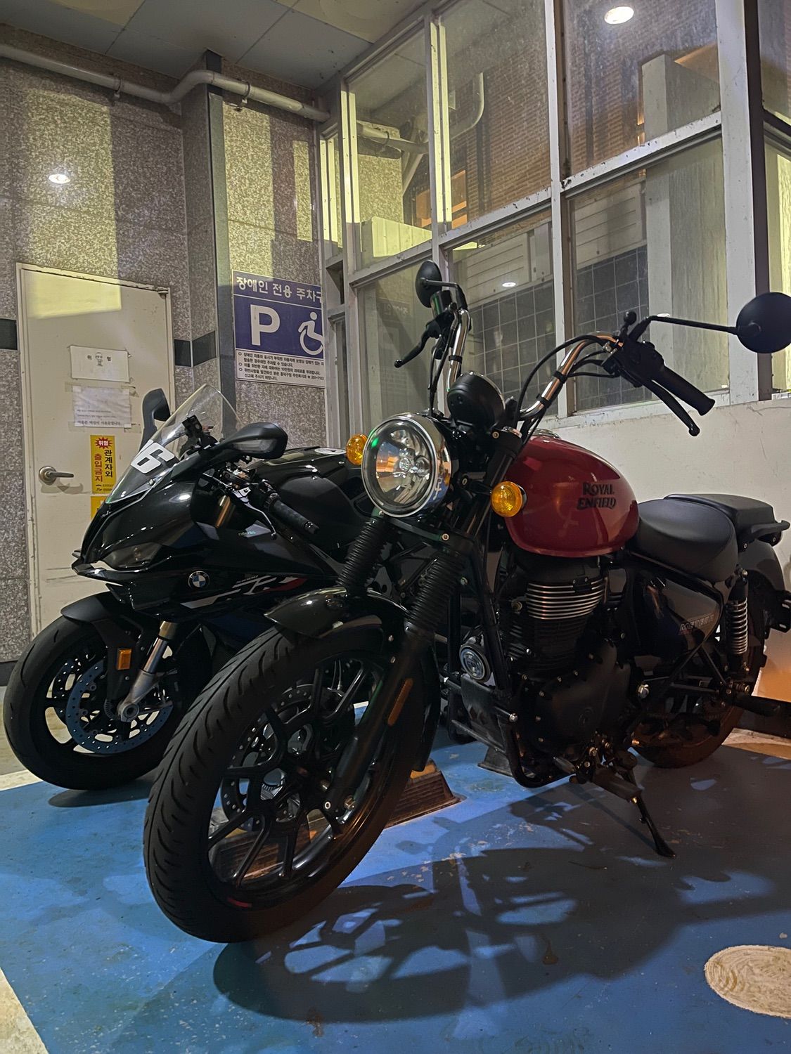 로얄엔필드 메테오 350 thumb 2