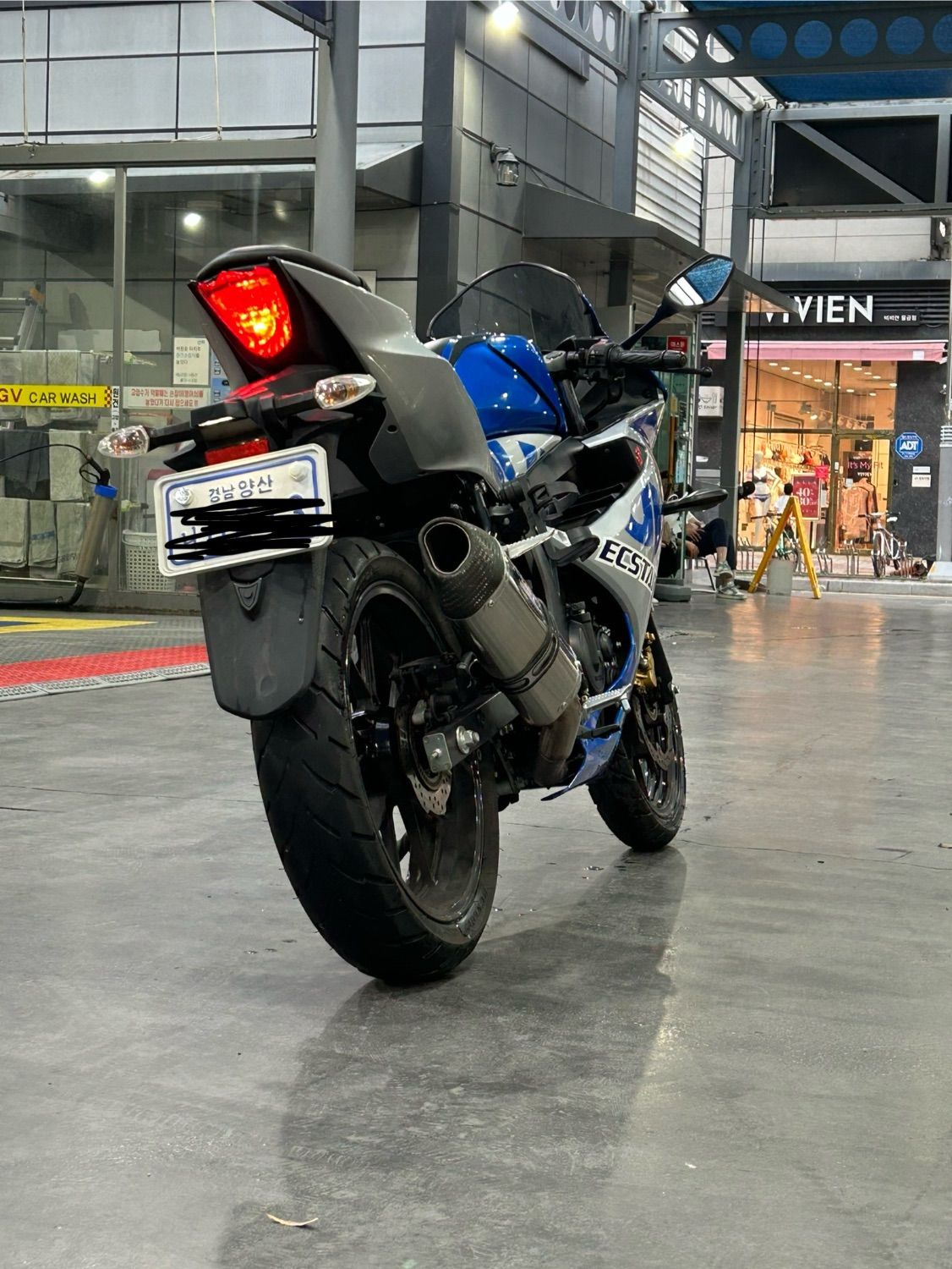 스즈키 GSX R 125 ABS more