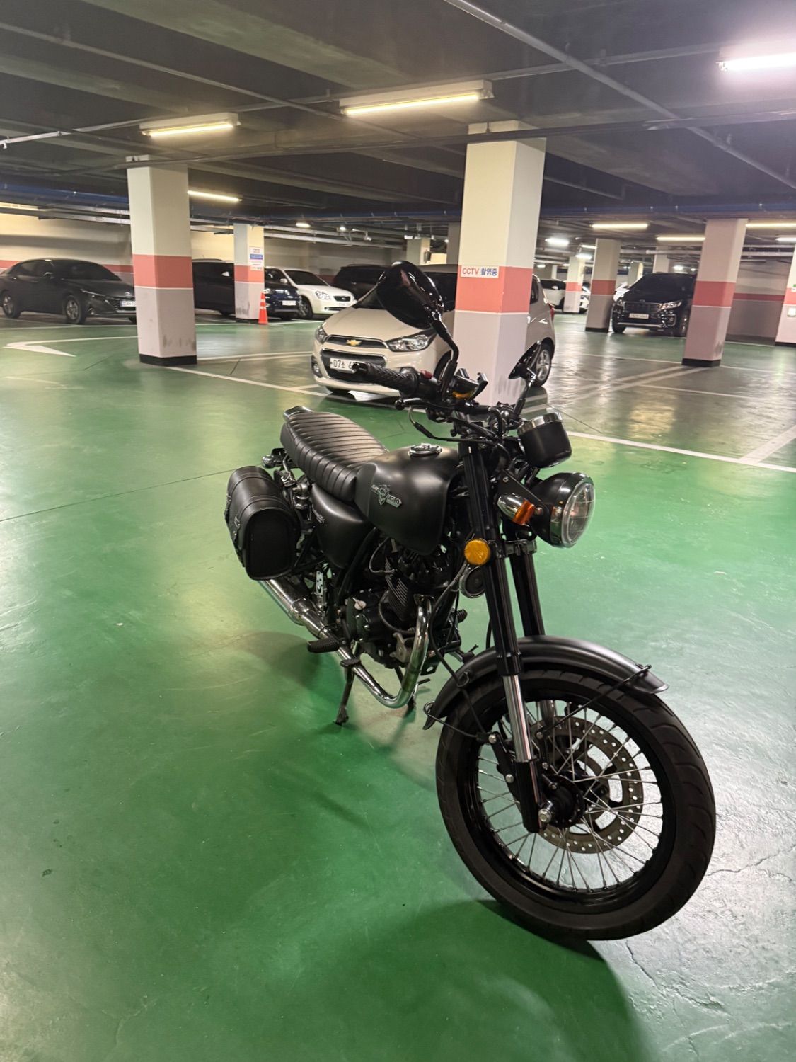 엘로이모터스 팬텀 125 S thumb 2