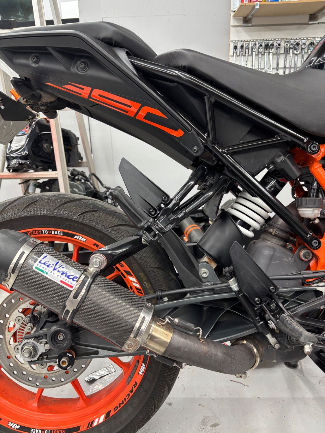 KTM 390 듀크 thumb 2