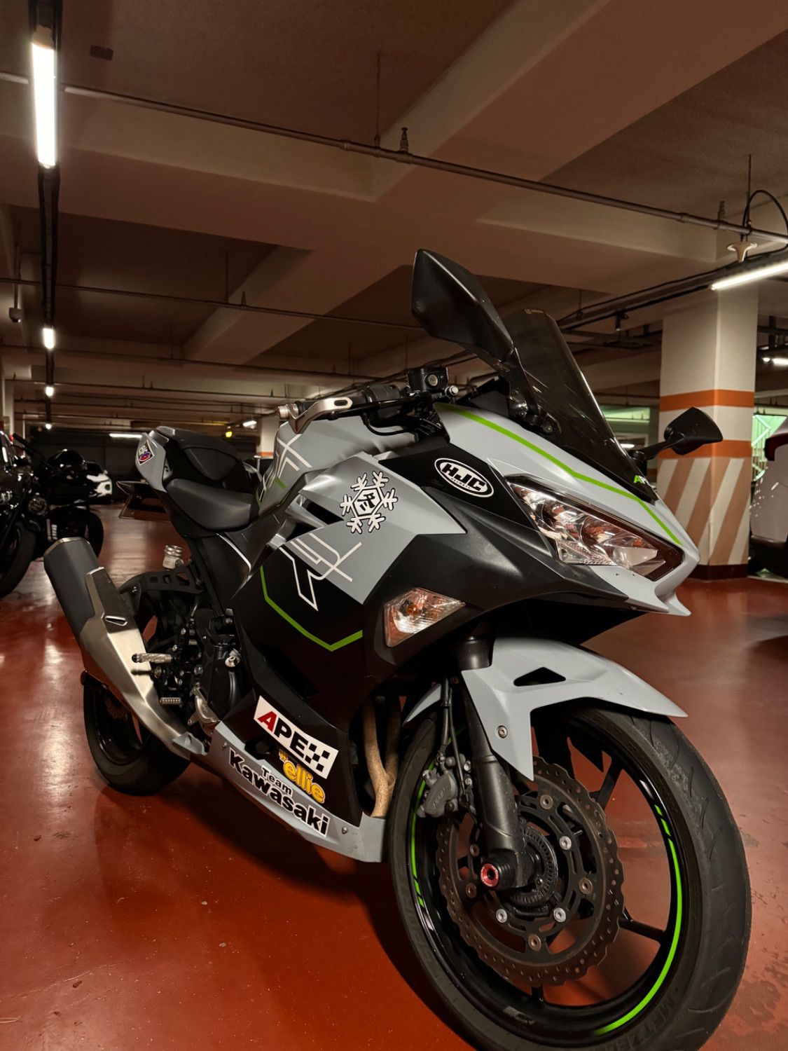 가와사키 닌자 400 ABS more