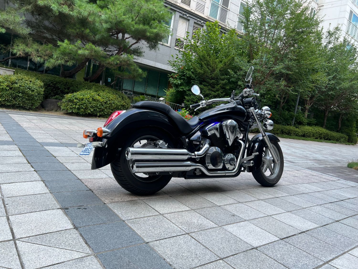 혼다 VT 1300 CR 2010 블랙 사진 1
