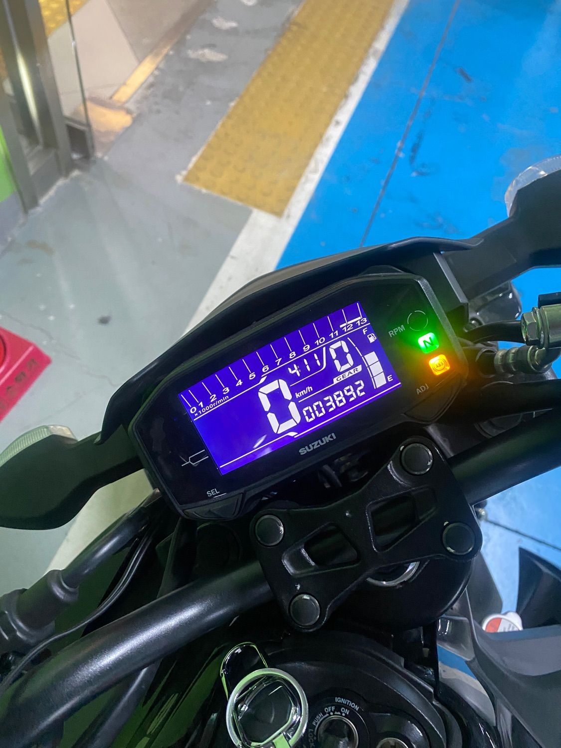 스즈키 GSX S 125 thumb 2