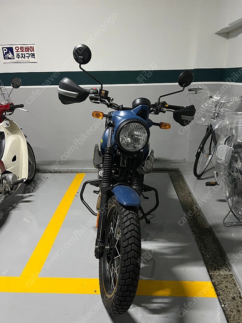 로얄엔필드 히말라얀 more