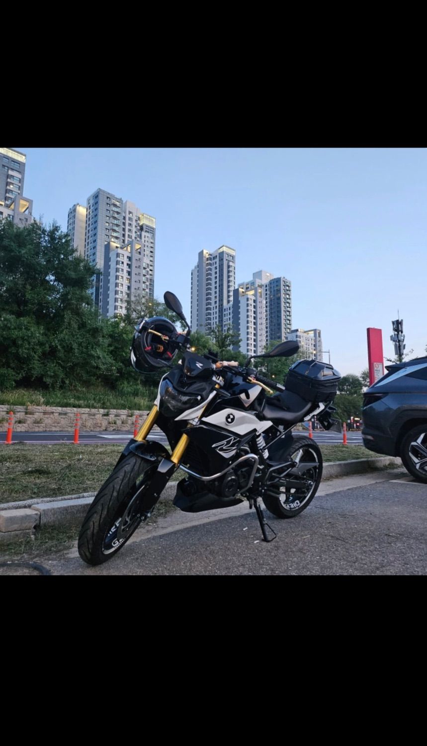 BMW G 310 R main