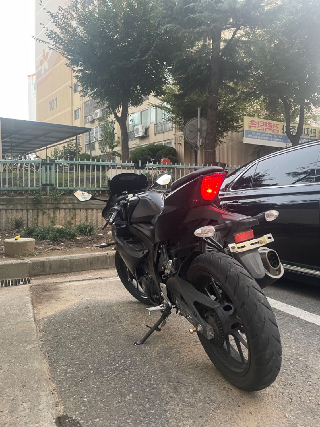 스즈키 GSX R 125 ABS more