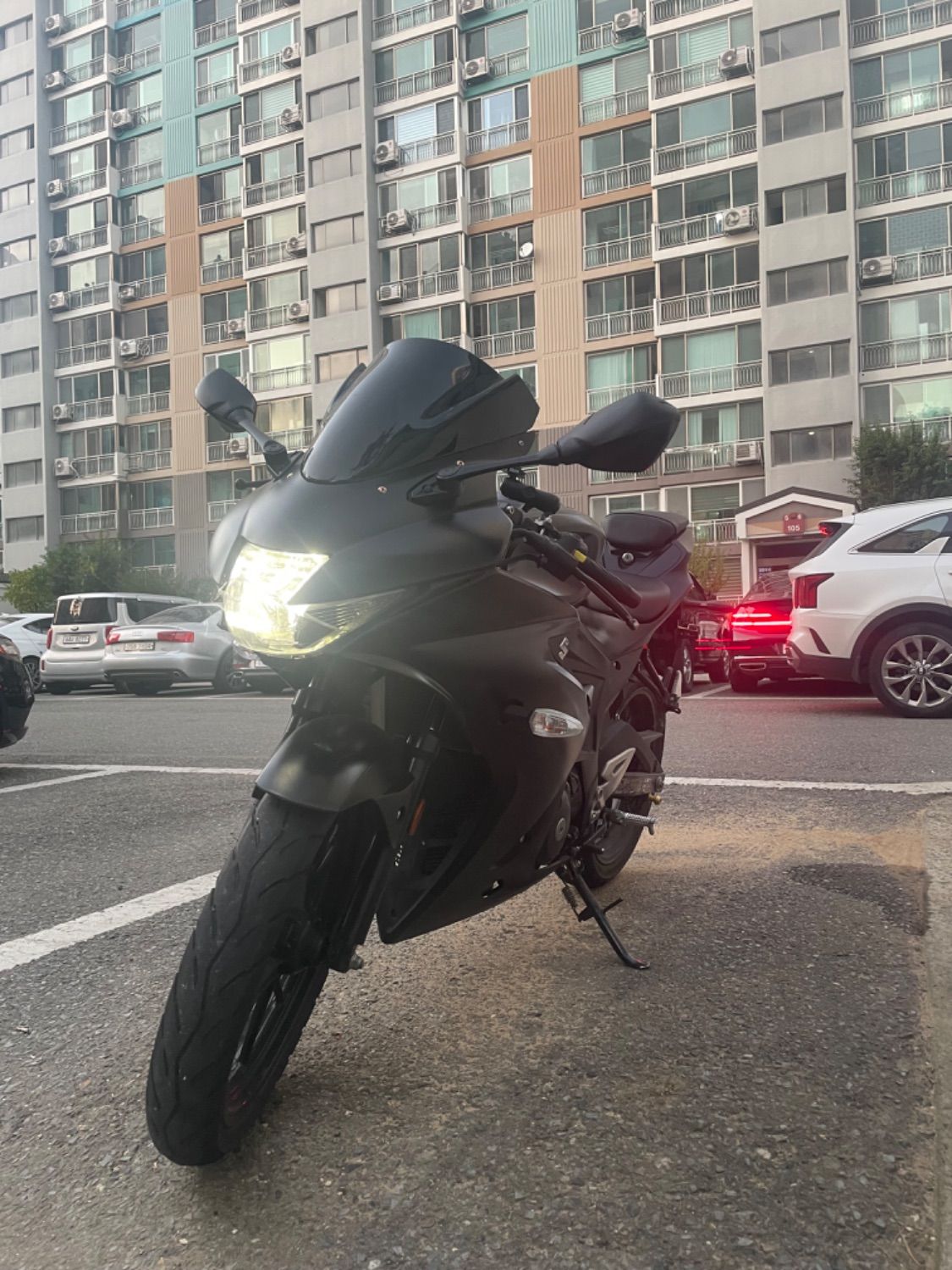 스즈키 GSX R 125 ABS main