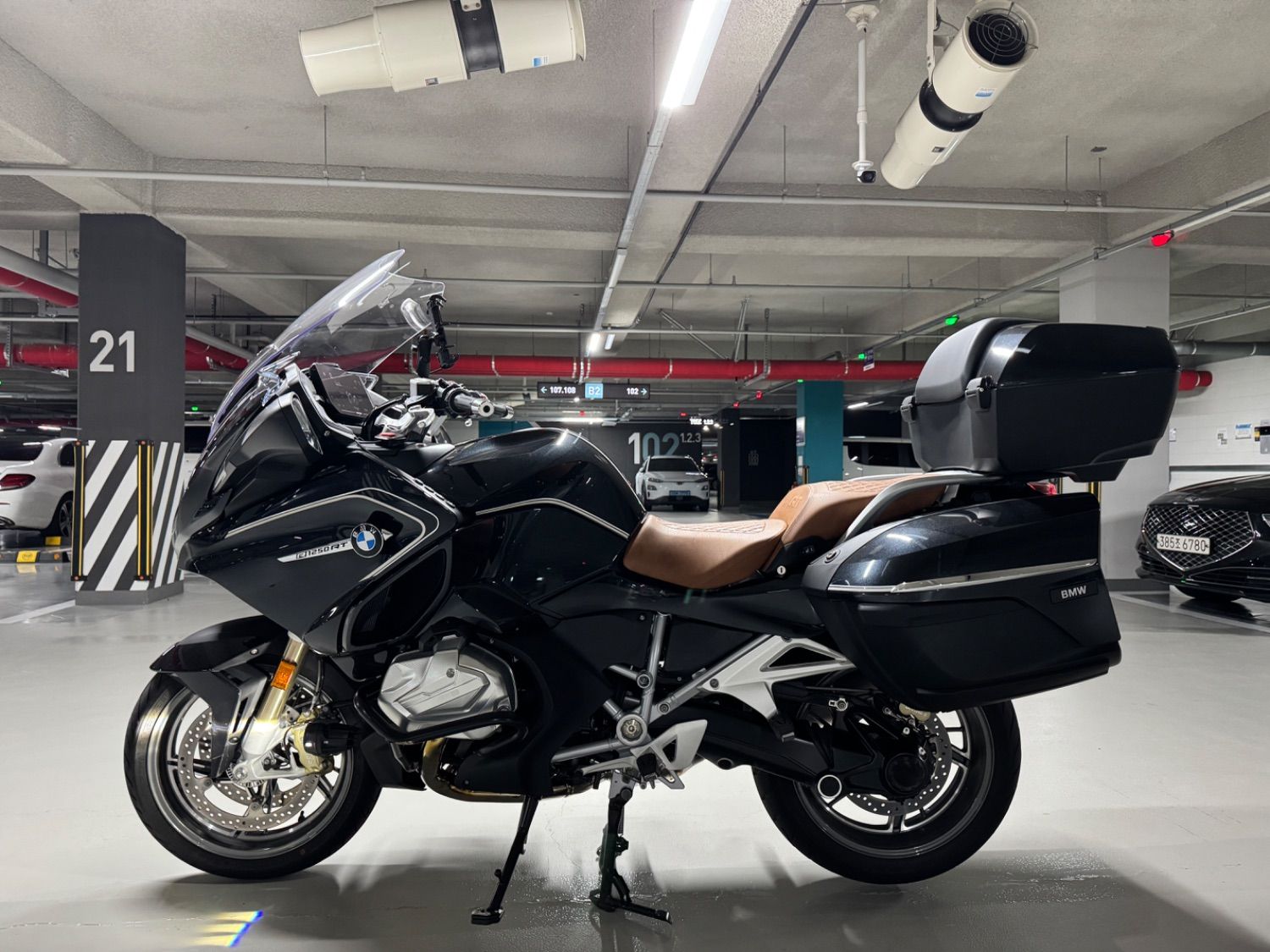 BMW R 1250 RT 2023 블랙 사진 3