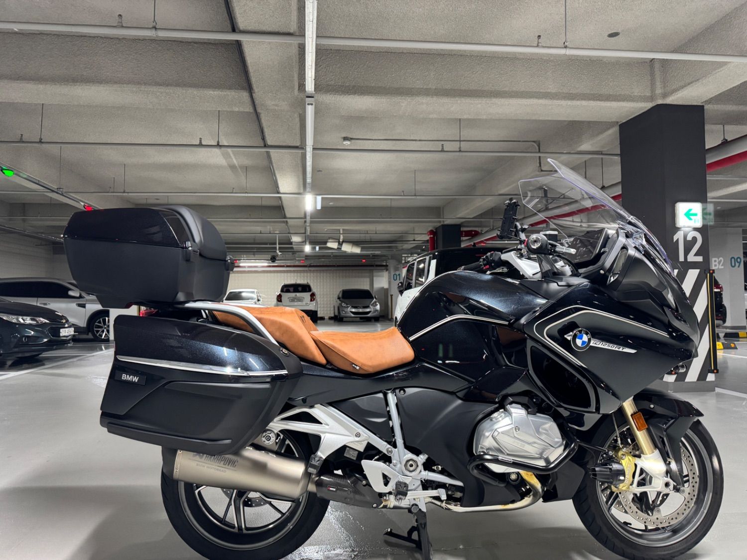 BMW R 1250 RT 2023 블랙 사진 4