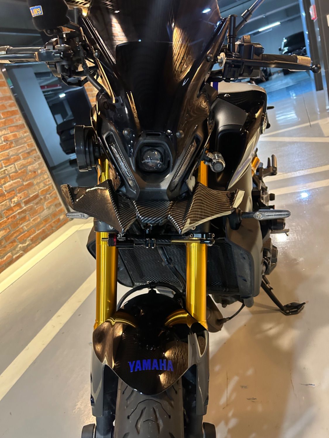 야마하 MT 09 SP thumb 2