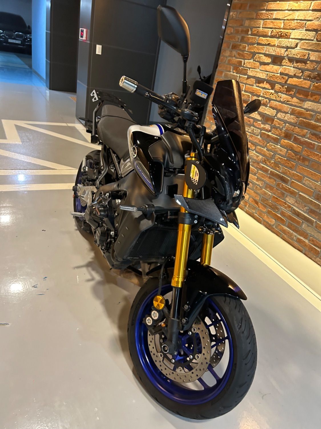 야마하 MT 09 SP thumb 2