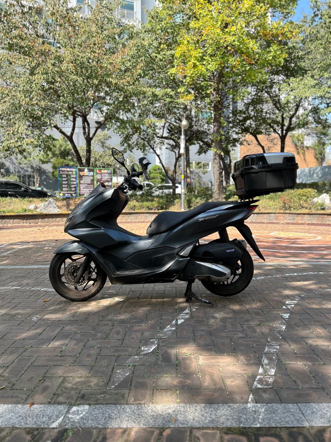 혼다 PCX 125 more