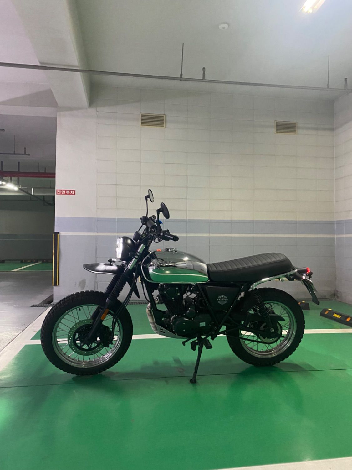 브릭스톤 펠스버그 125 XC thumb 2