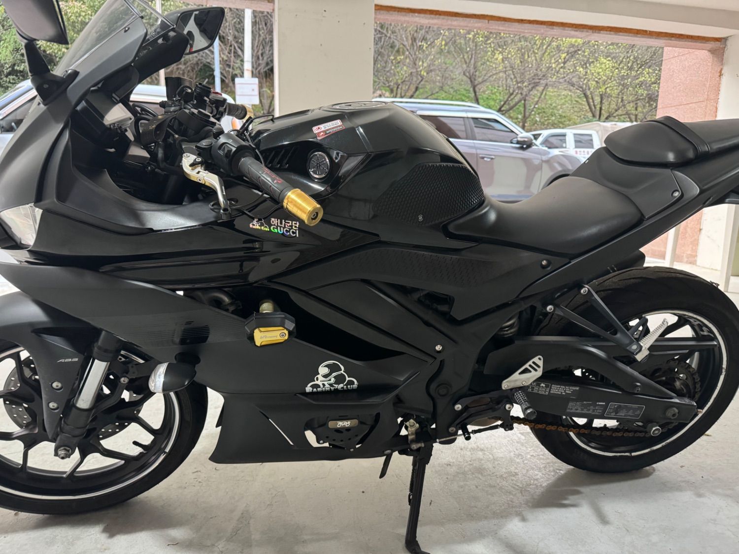 야마하 YZF R3 thumb 2