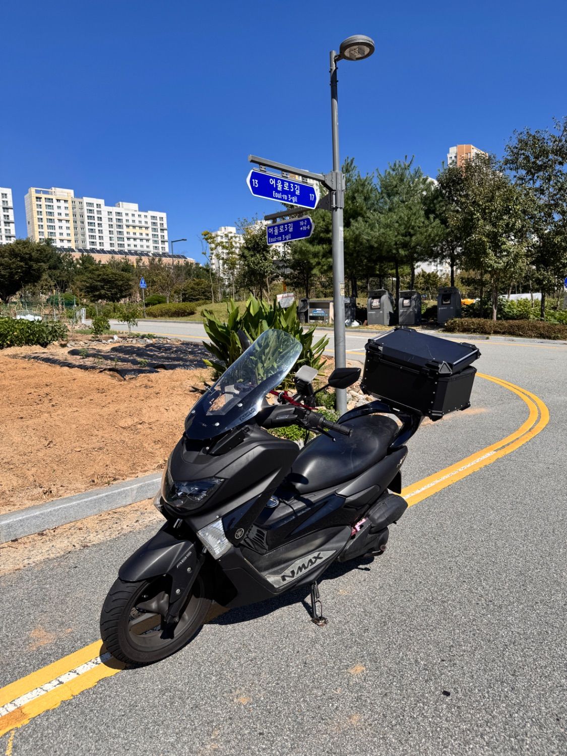 야마하 NMAX 125 thumb 2