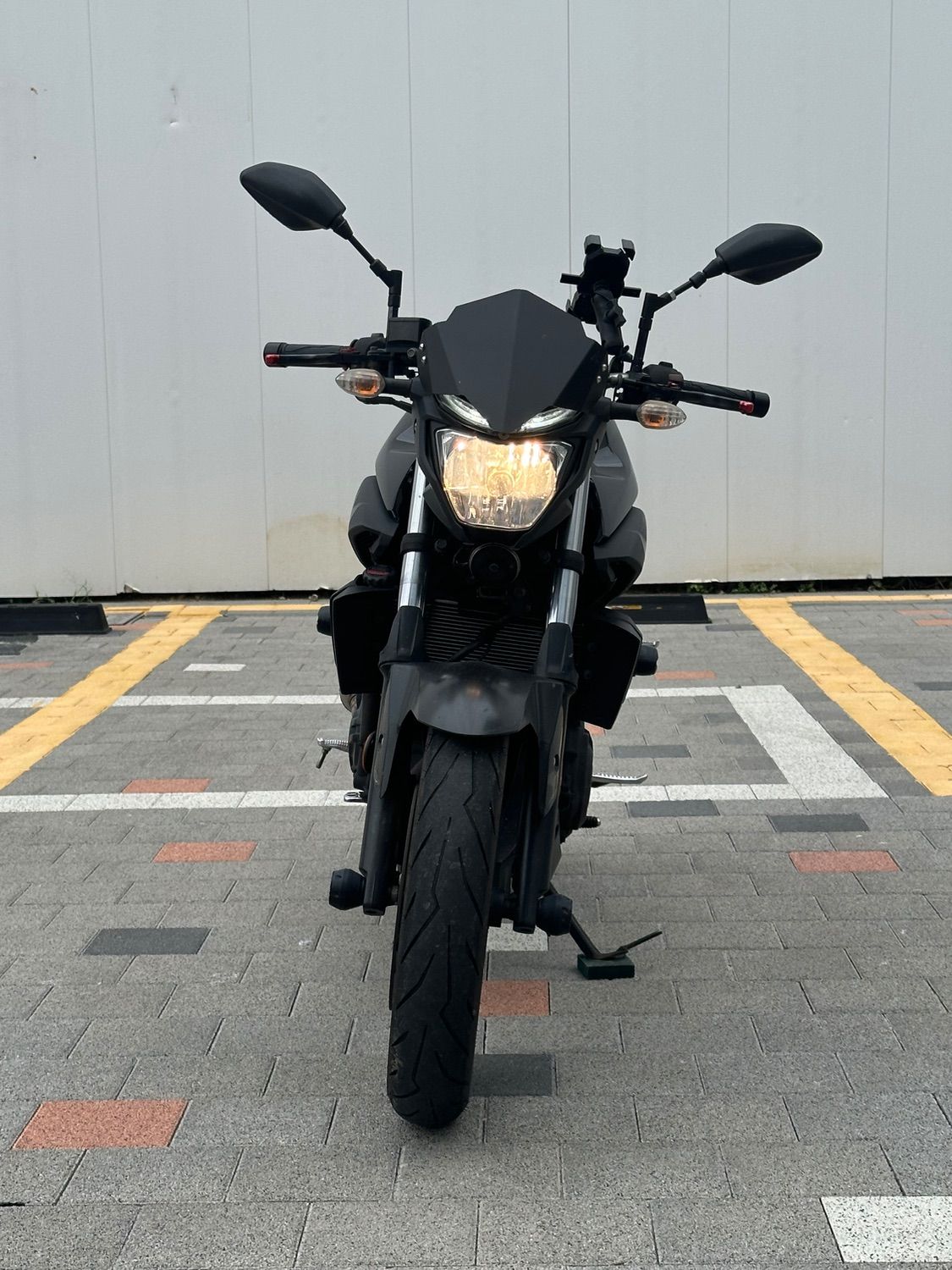 야마하 MT 03 more