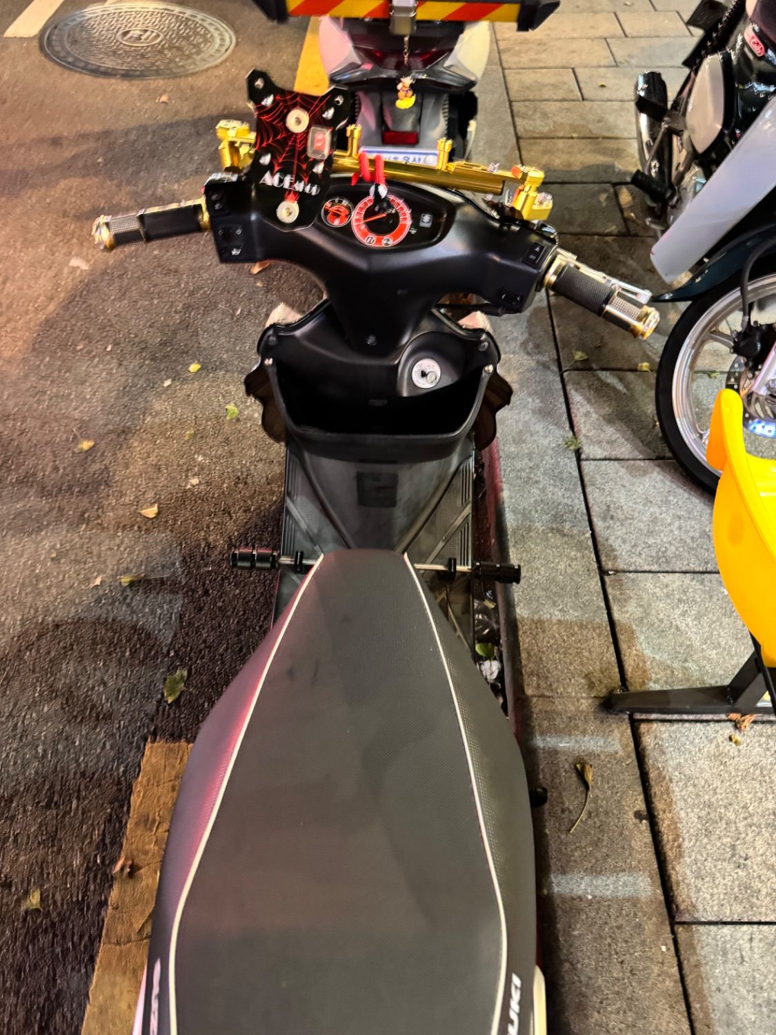 스즈키 어드레스 V 125 G thumb 2