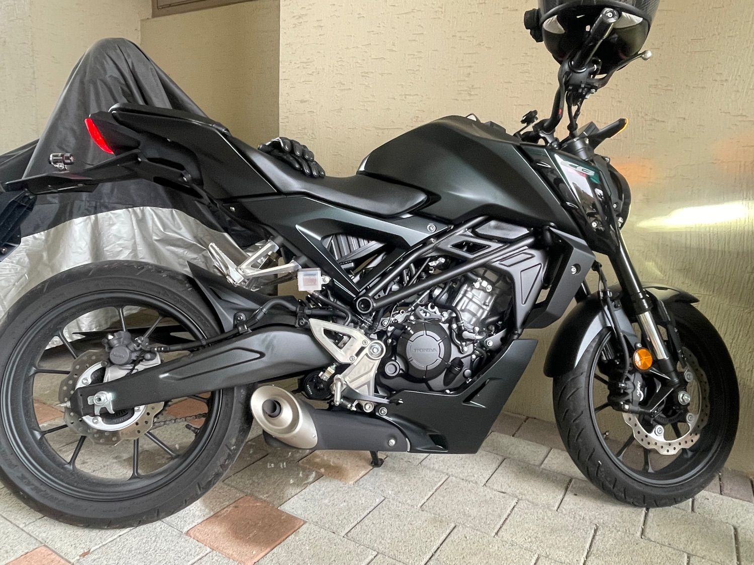 혼다 CB 125 R more