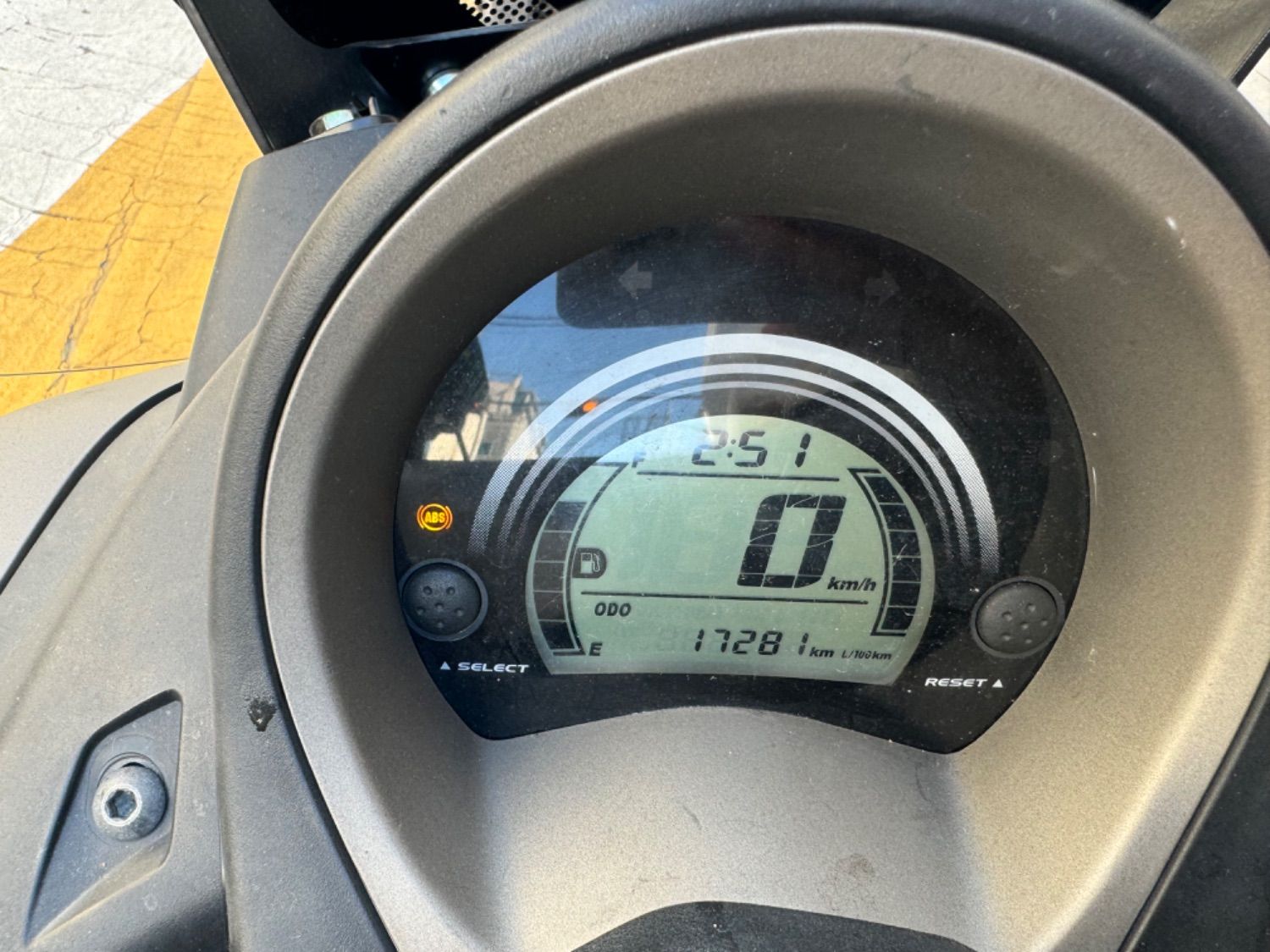 야마하 NMAX 155 thumb 2