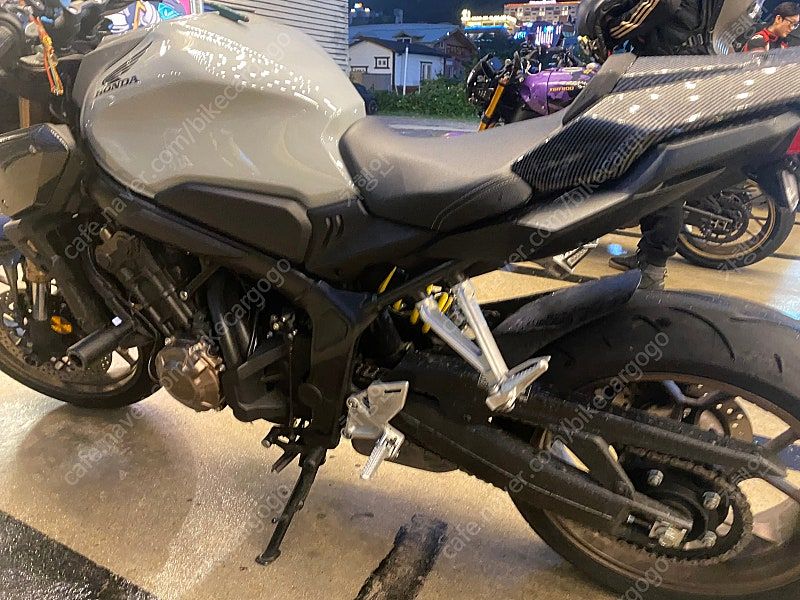 혼다 CB 650 R more