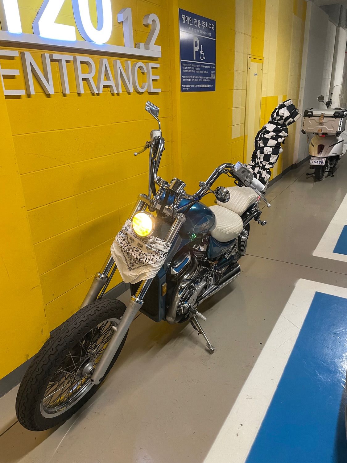 스즈키 인트루더 C 800 thumb 2