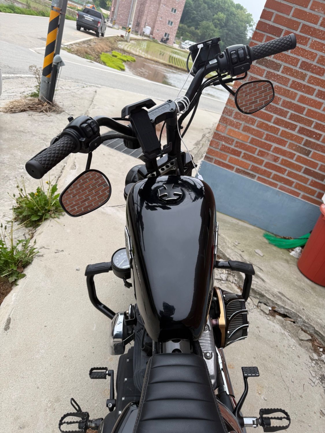 할리데이비슨 포티에잇 more