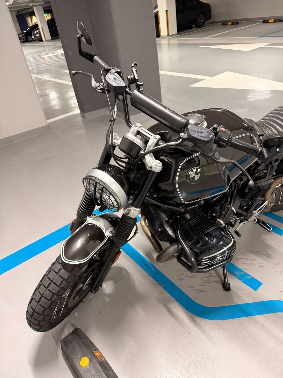 BMW R nine T 스크램블러 2018 블랙 사진 2