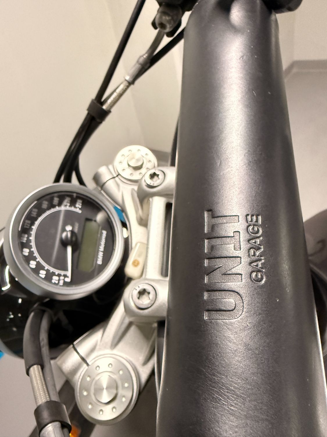 BMW R nine T 스크램블러 2018 블랙 사진 3